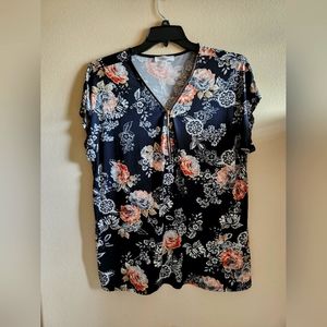 Woman's Plus Size Floral Blouse